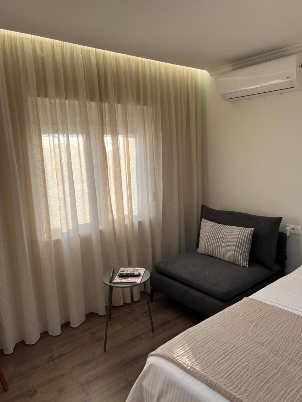 Anna'S Blloku Apartment Tirana Exteriör bild